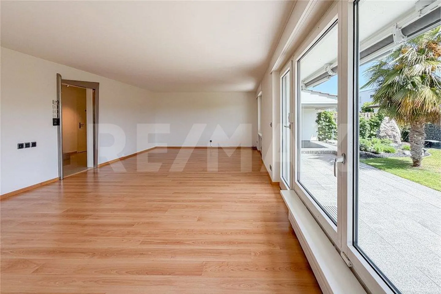 Stylish 5.5 Room Single Family Home with lovingly designed garden in Möhli... - Photo 3 of 13