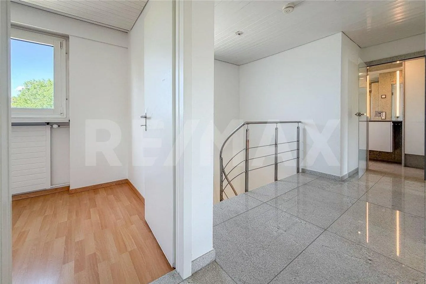 Stylish 5.5 Room Single Family Home with lovingly designed garden in Möhli... - Photo 11 of 13