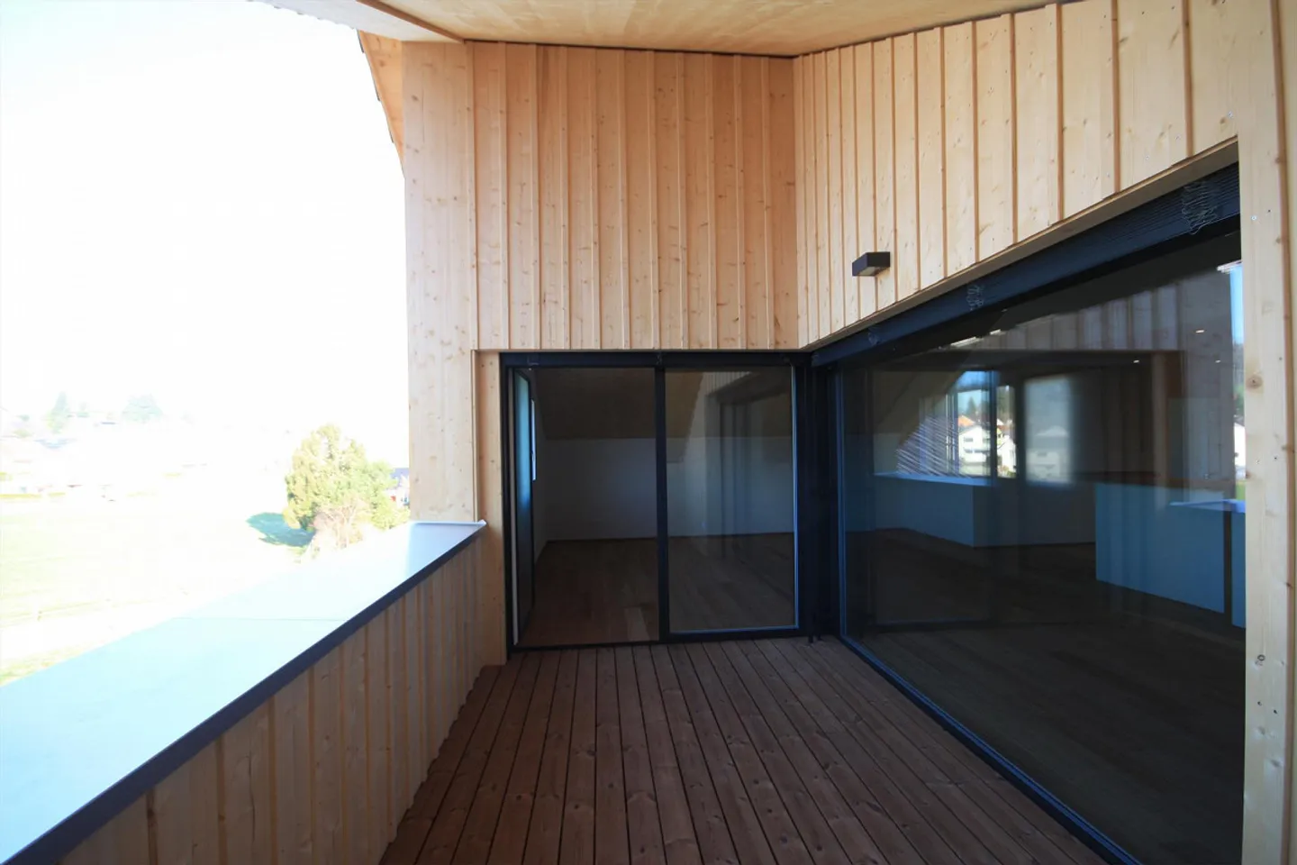 Appartement en Attique Unique dans un Emplacement Calme - Photo 15 sur 17