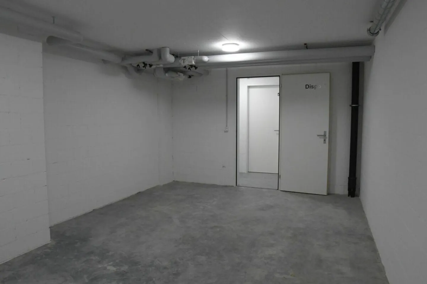 Camera Disponibile - Foto 2 di 3