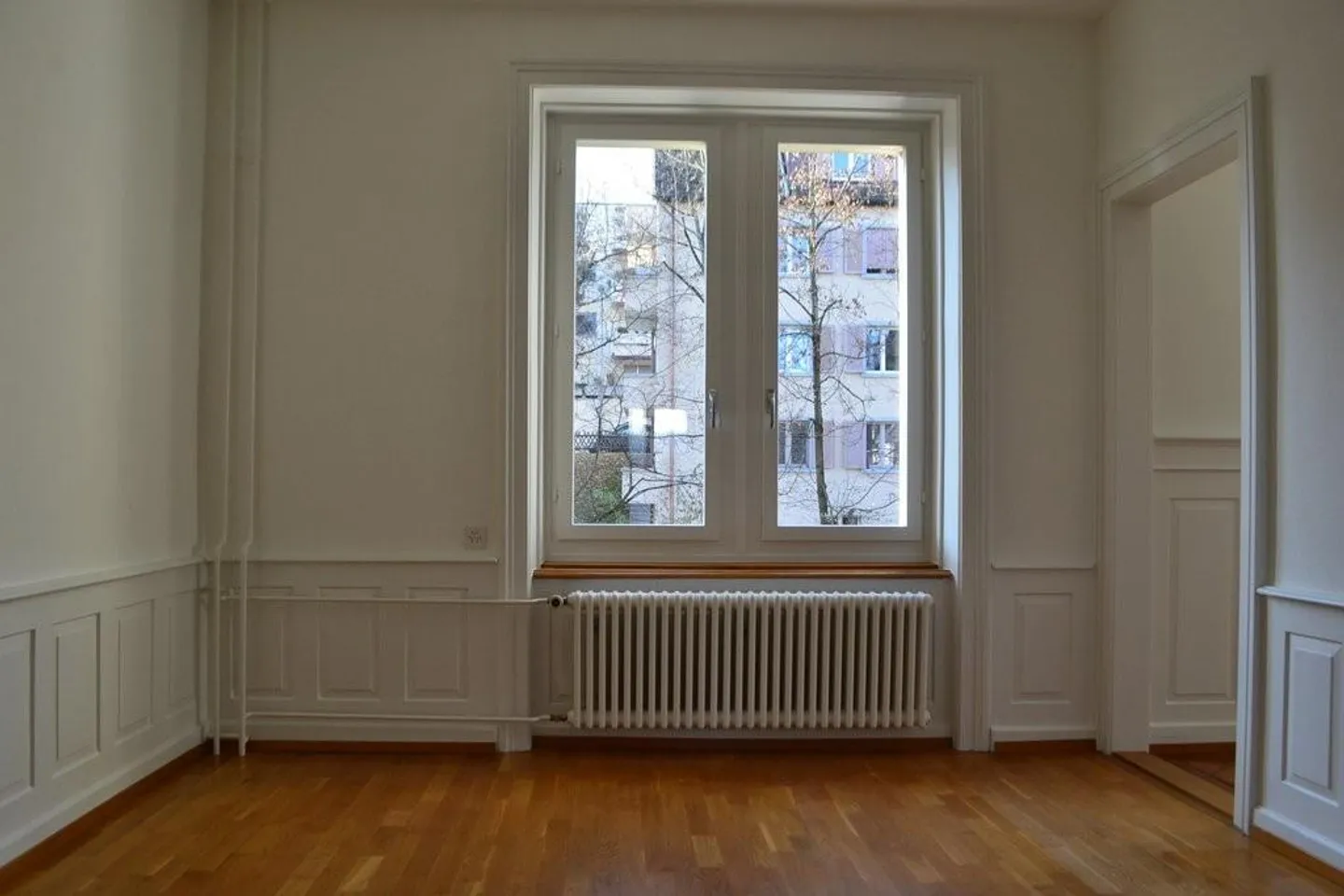 Appartement ancien rénové dans une maison Art Nouveau - Photo 7 sur 9