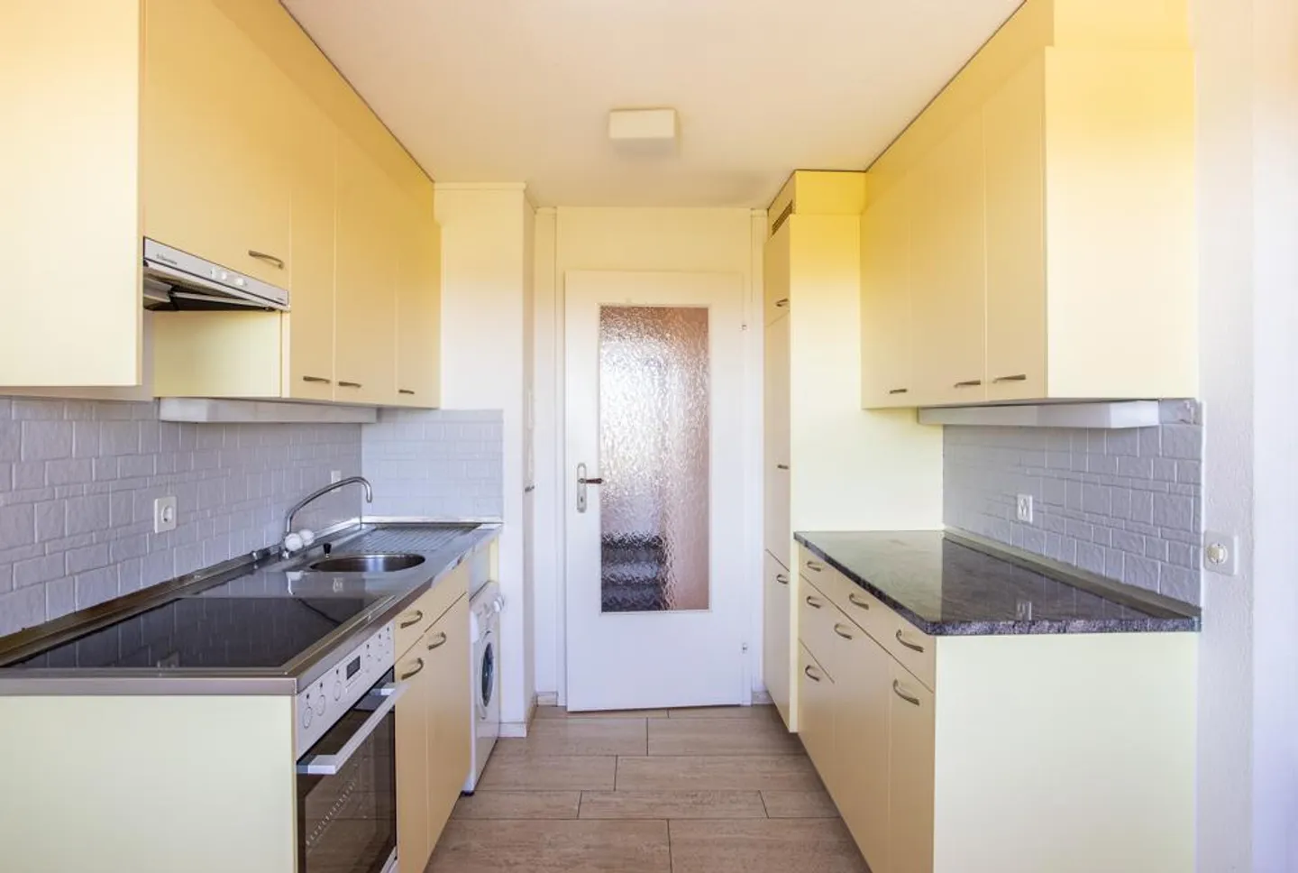 Living with a panoramic view in a preferred location - Photo 2 of 7