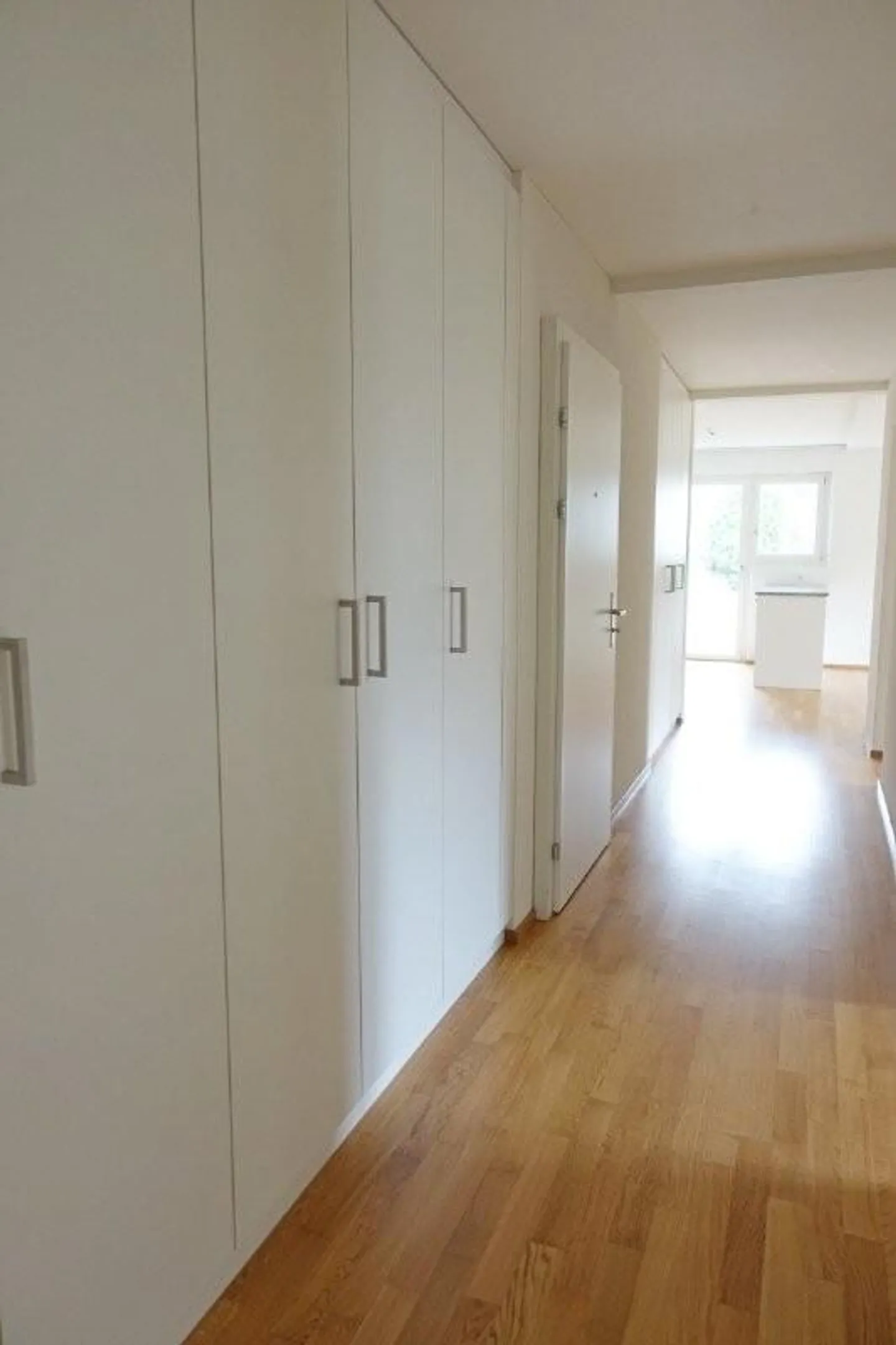 Espace de jardin avec vue sur la montagne - Votre nouvel appartement en ville ! - Photo 3 sur 6