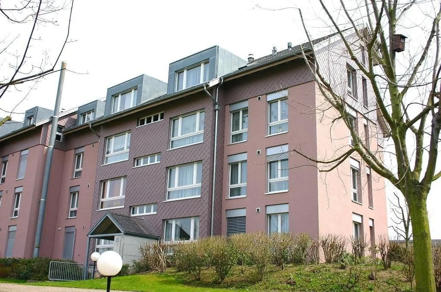 Attraktive 4.5 Zimmer-Wohnung im grünen Engelhardquartier - Photo 1 sur 13