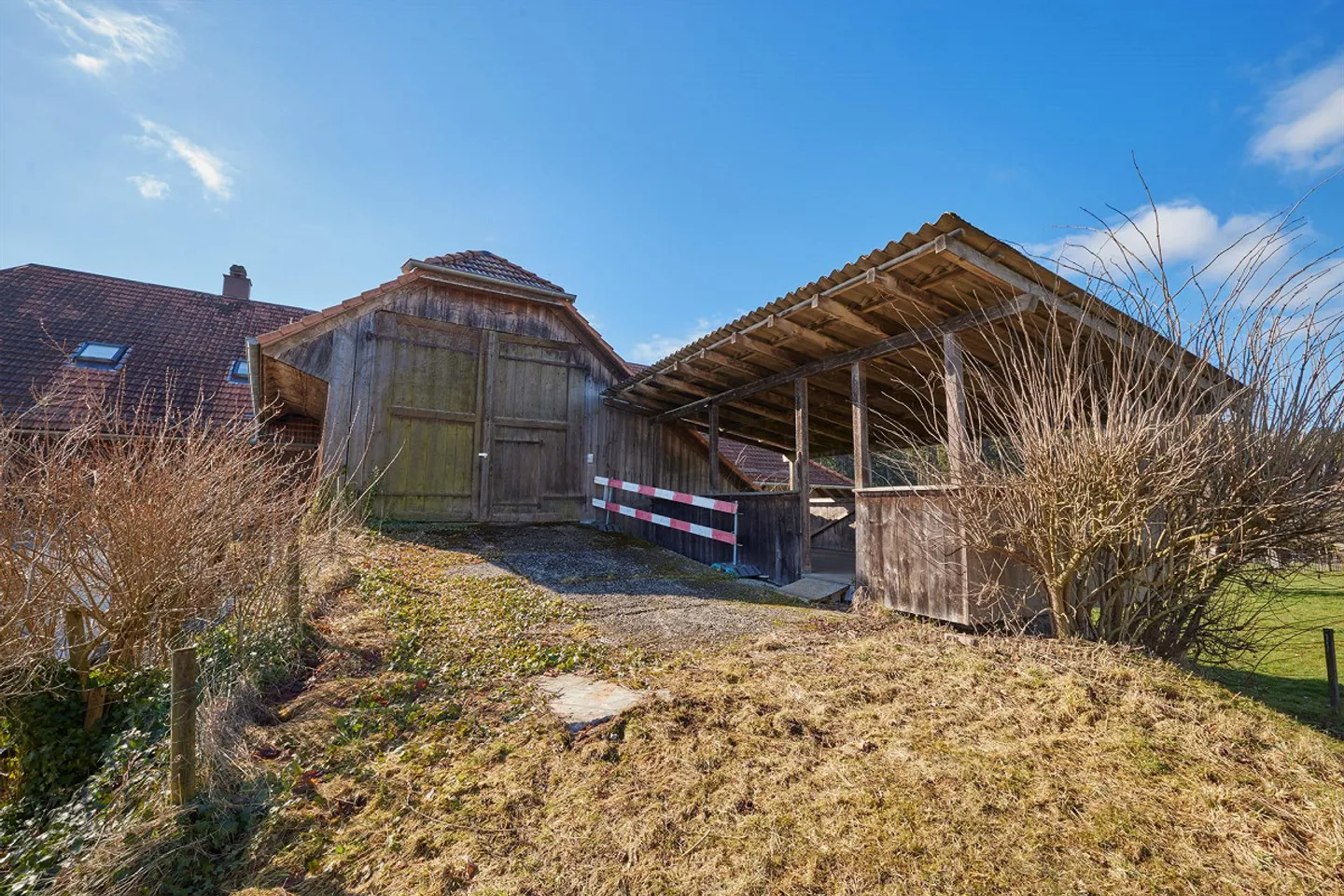 Fattoria con progetto di ristrutturazione e ampliamento approvato - Foto 6 di 30