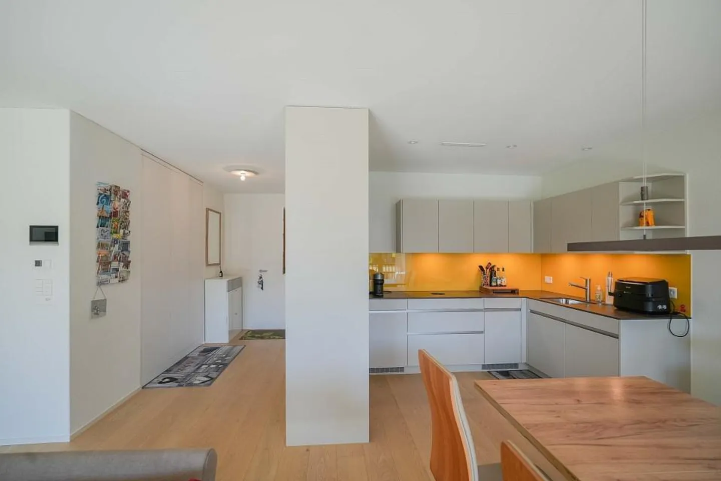 Contemporary Living Enjoyment - Great Location: 2.5 Room MINERGIE Apartment, ... - Photo 3 of 13