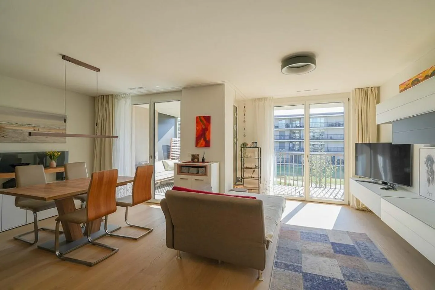 Contemporary Living Enjoyment - Great Location: 2.5 Room MINERGIE Apartment, ... - Photo 4 of 13