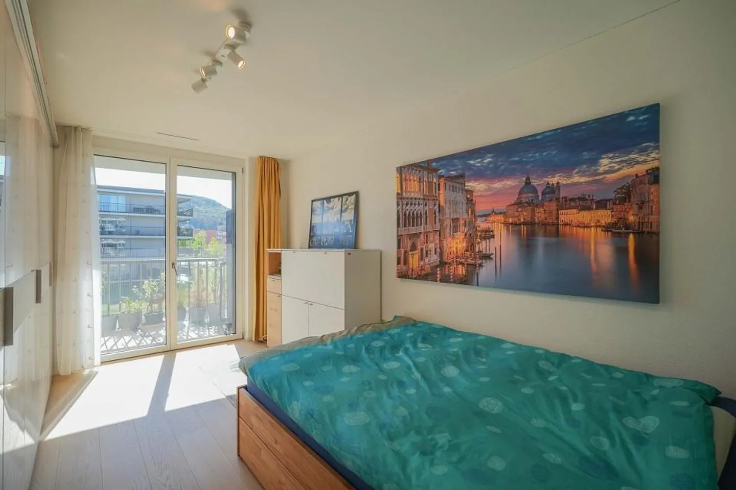 Contemporary Living Enjoyment - Great Location: 2.5 Room MINERGIE Apartment, ... - Photo 7 of 13