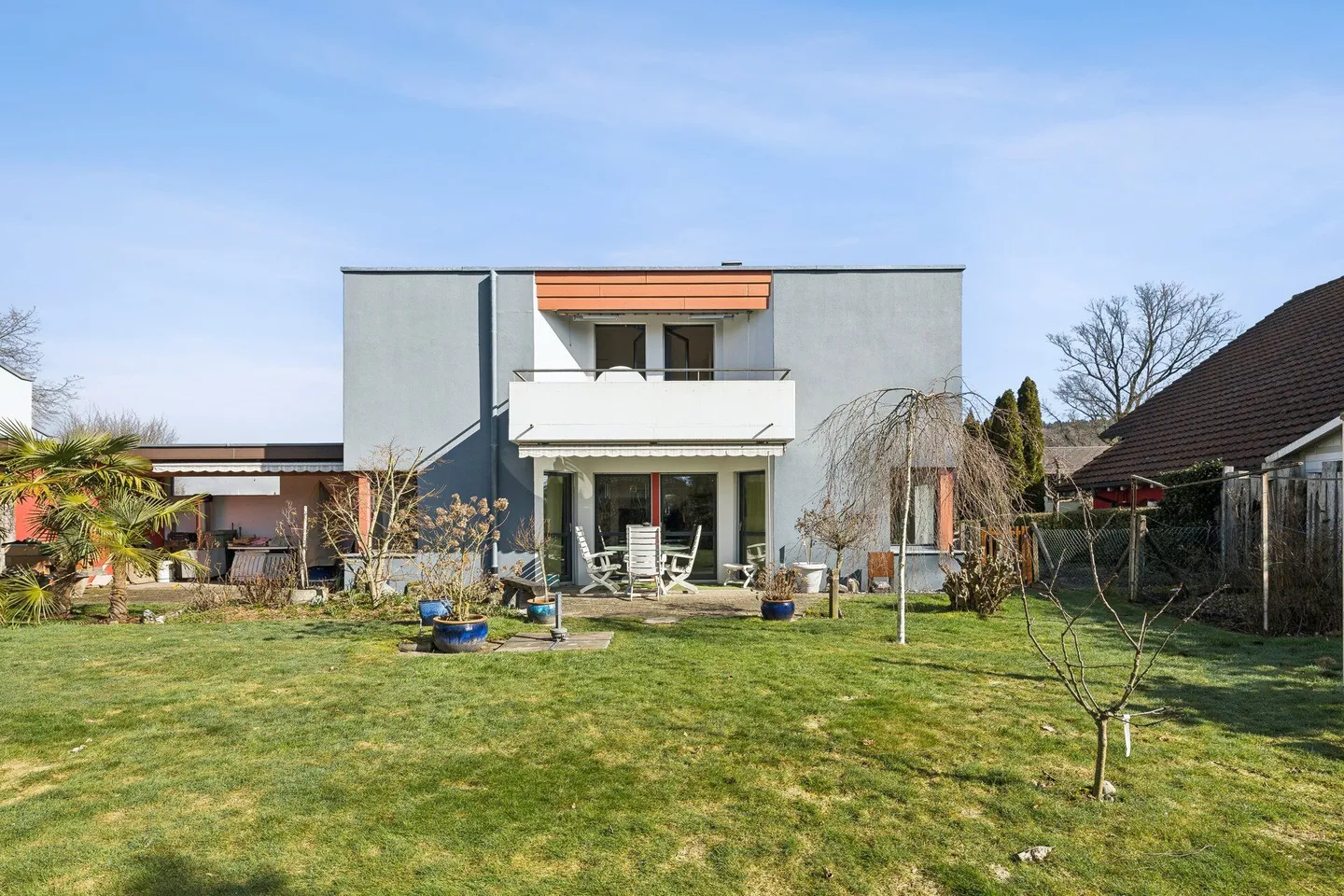 Modernes Einfamilienhaus - Foto 2 von 25