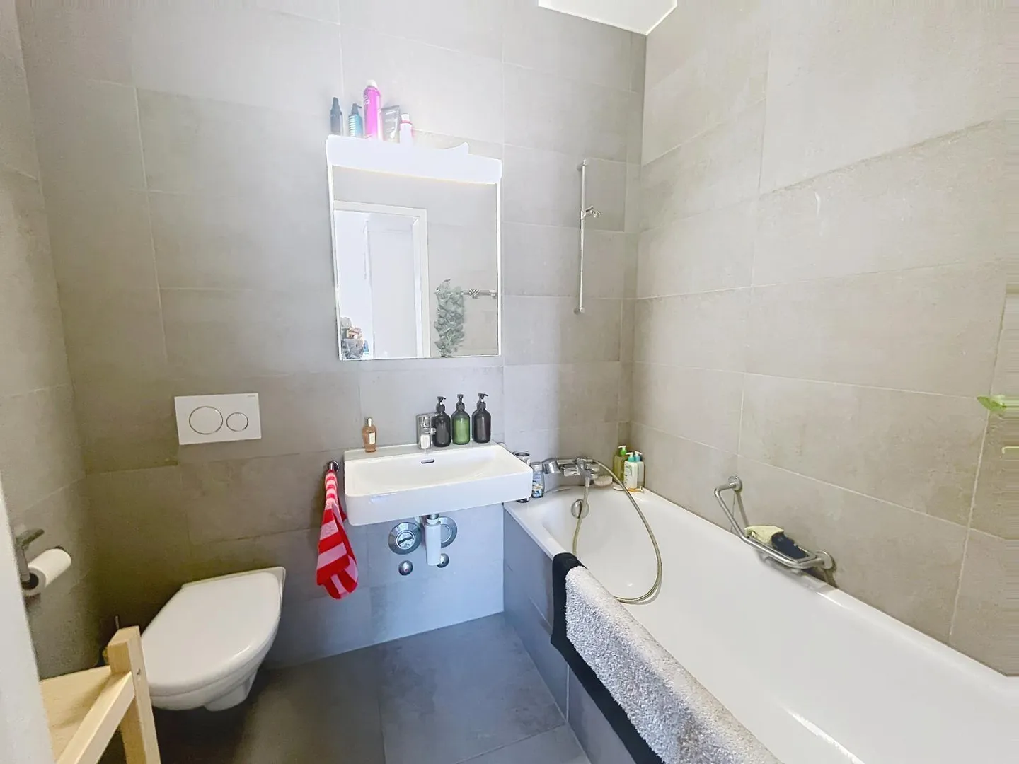 2.5 Room Apartment - Photo 4 of 5