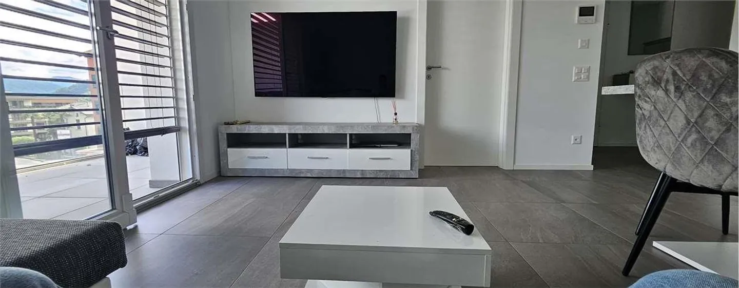 Zu verkaufen 2,5-Zimmer-Penthouse mit Einkommen - Foto 4 von 5