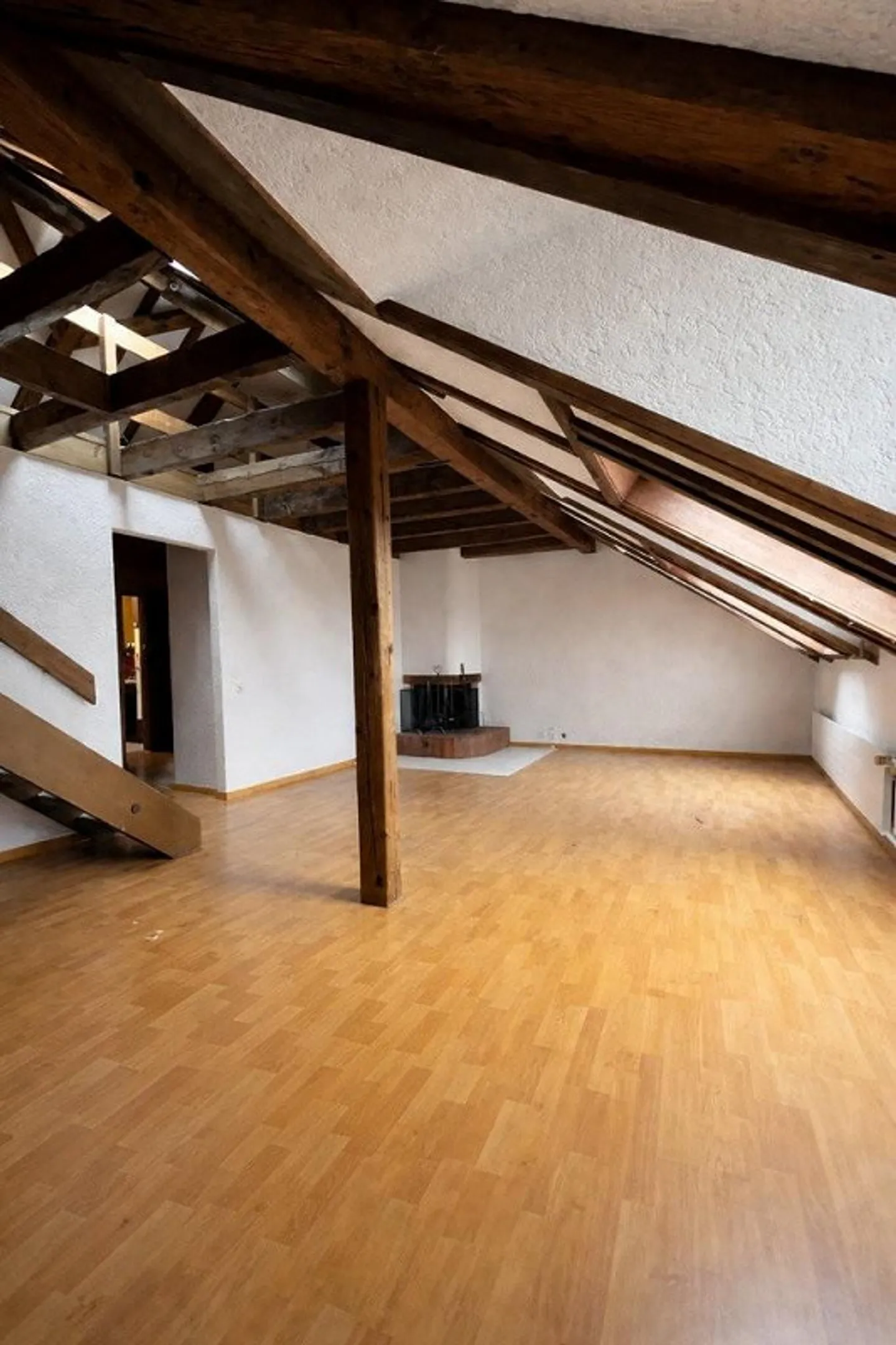 Charmante appartement 3 pièces dans un emplacement central à Berne - Photo 4 sur 7