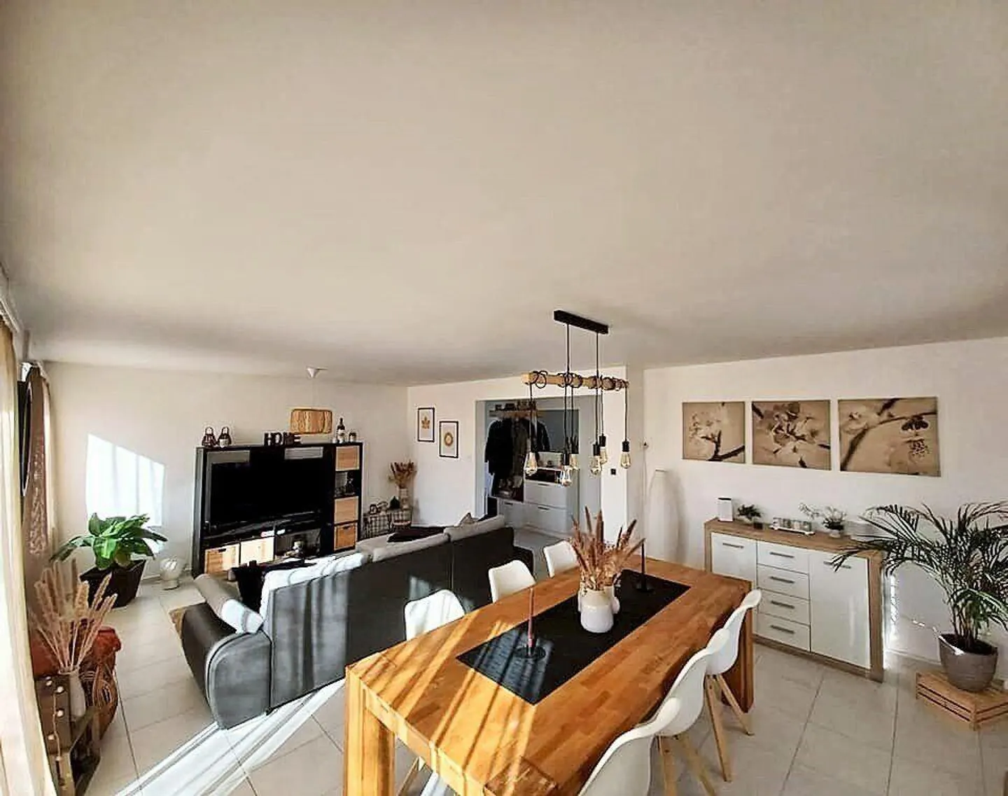 In Courtételle gelegene 3,5-Zimmer-Wohnung im 4. Stock zu vermieten - Foto 3 von 10