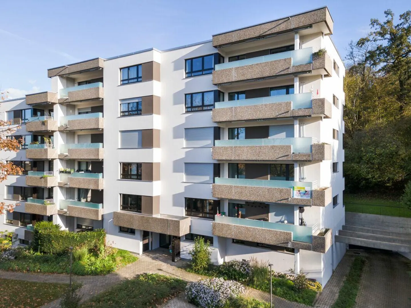 Appartement moderne de 4,5 pièces à Oberwil - Photo 1 sur 10