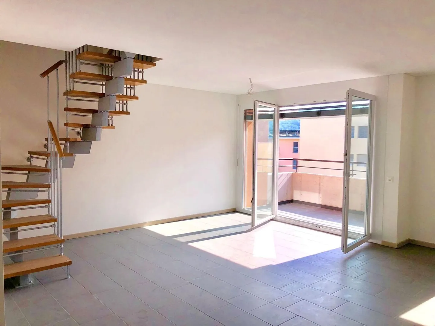 STABIO – DUPLEX NUOVO, IDEALE PER FAMIGLIE - Foto 3 di 11