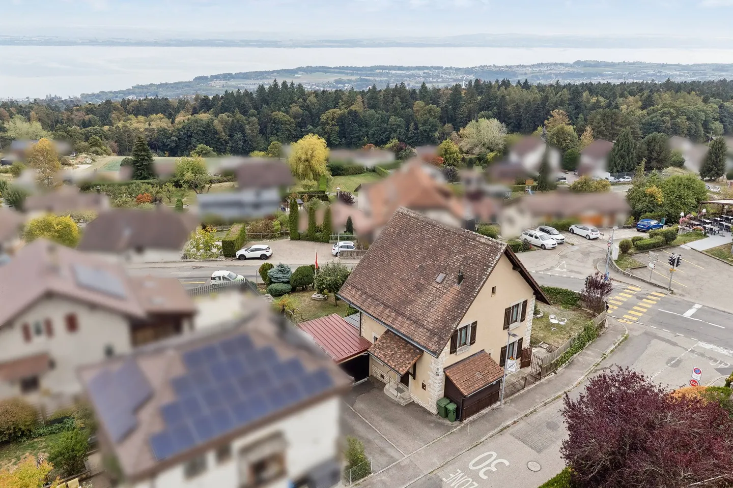 Charming detached house with a view of Lake Neuchâtel - Photo 6 of 8