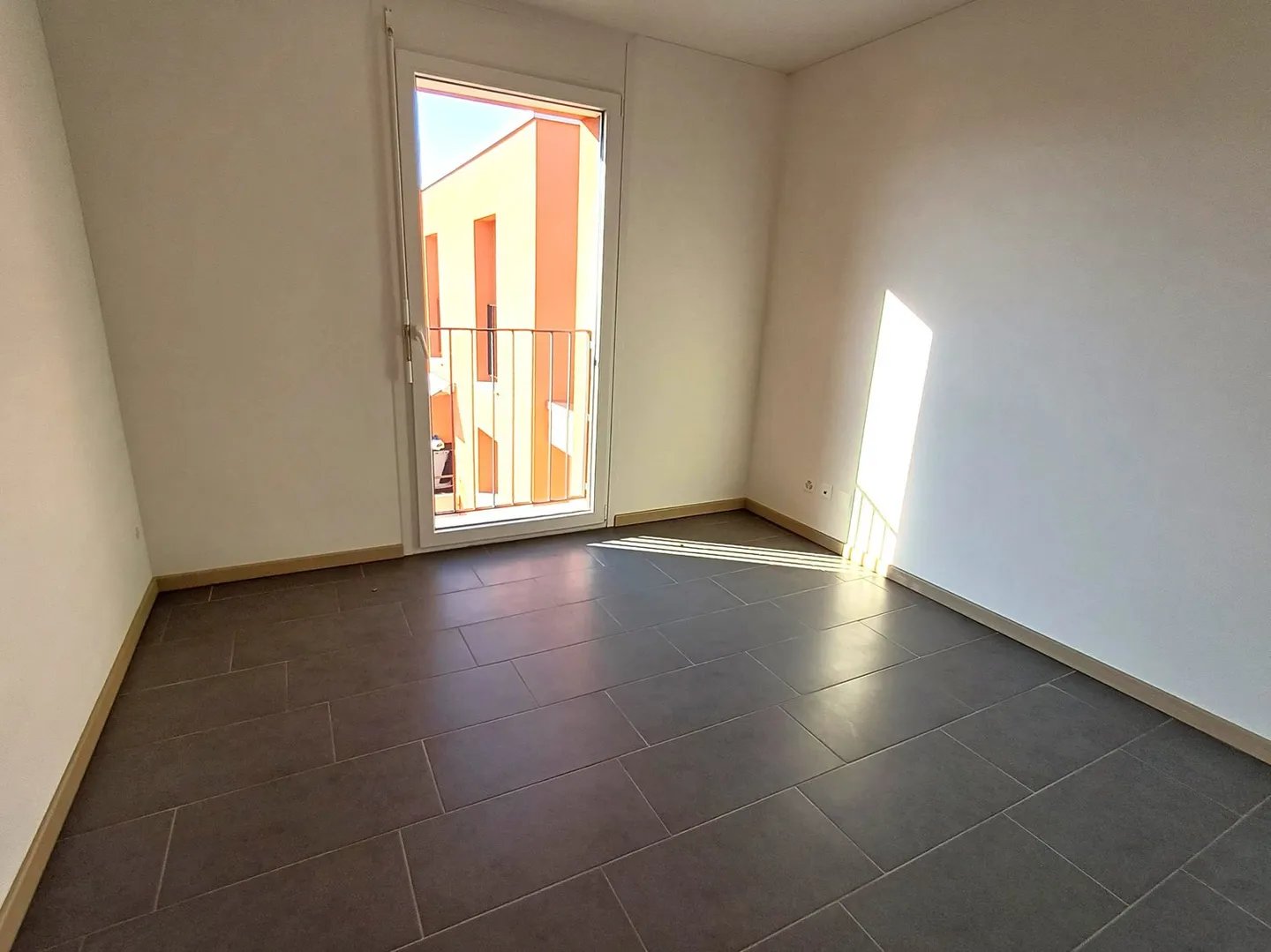 STABIO – DUPLEX NUOVO, IDEALE PER FAMIGLIE - Foto 6 di 11