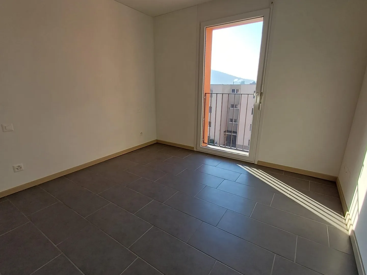 STABIO – DUPLEX NUOVO, IDEALE PER FAMIGLIE - Foto 9 di 11