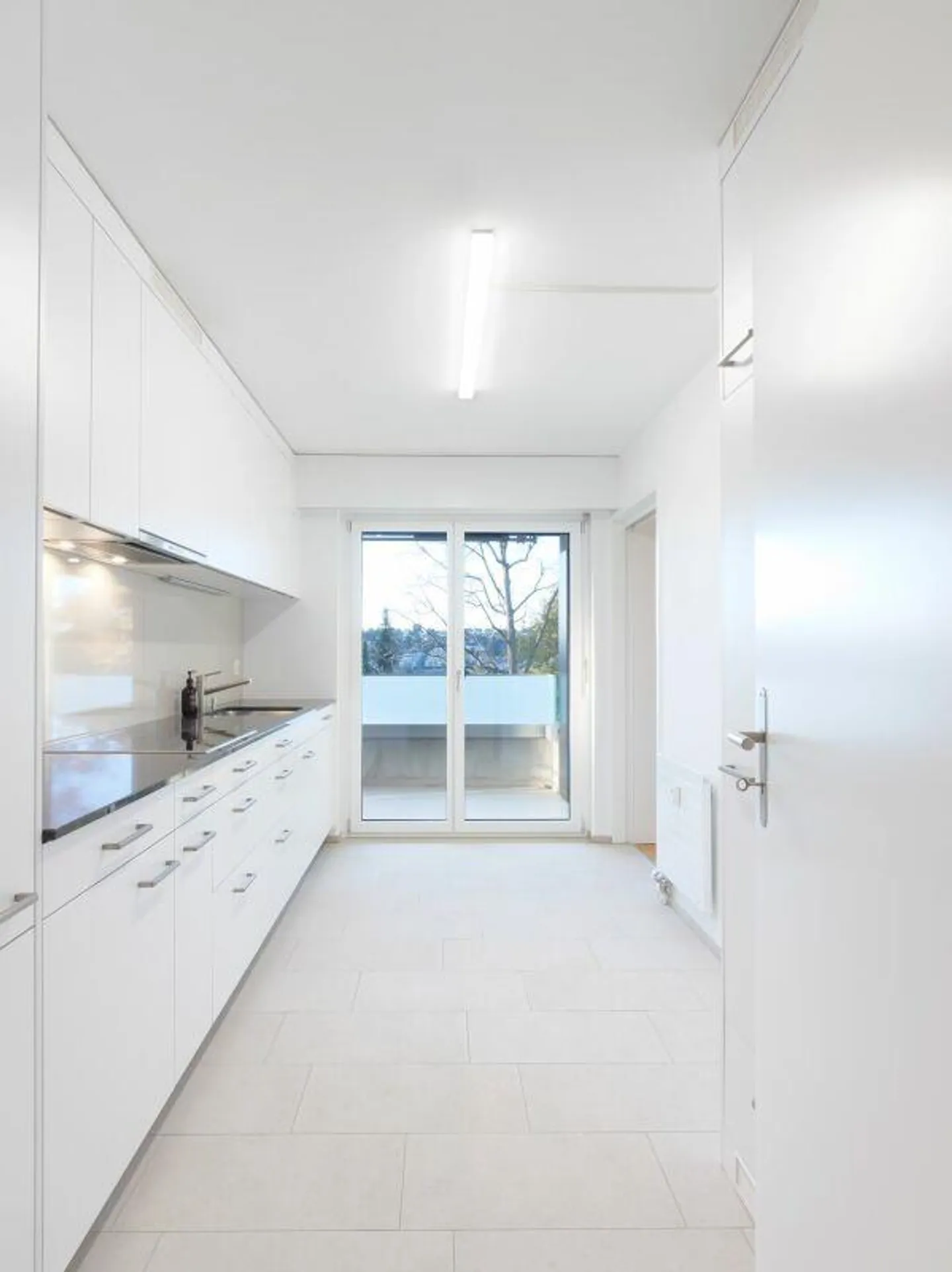 Appartement moderne de 4,5 pièces à Oberwil - Photo 3 sur 10