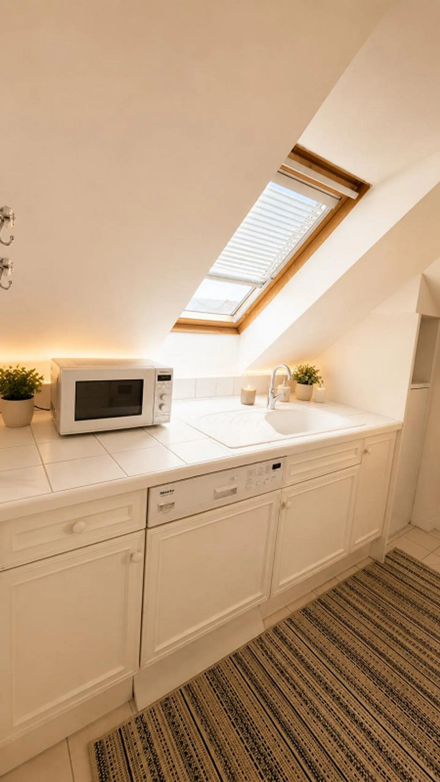 Helles Apartment mit geräumiger Terrasse und schöner Aussicht auf Zürich - Foto 10 von 12