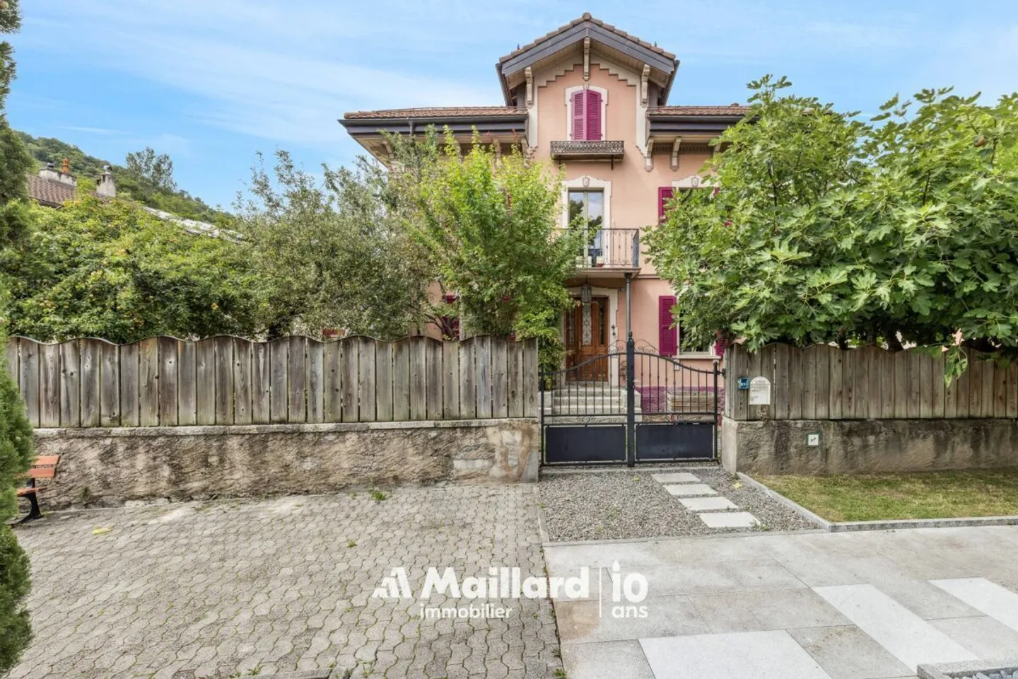 Collombey-Muraz - Old House Completely Renovated - Photo 2 of 13