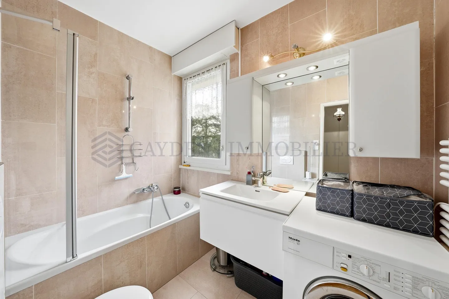 Sehr angenehme 5-Zimmer-Wohnung mit freiem Blick - Foto 8 von 9