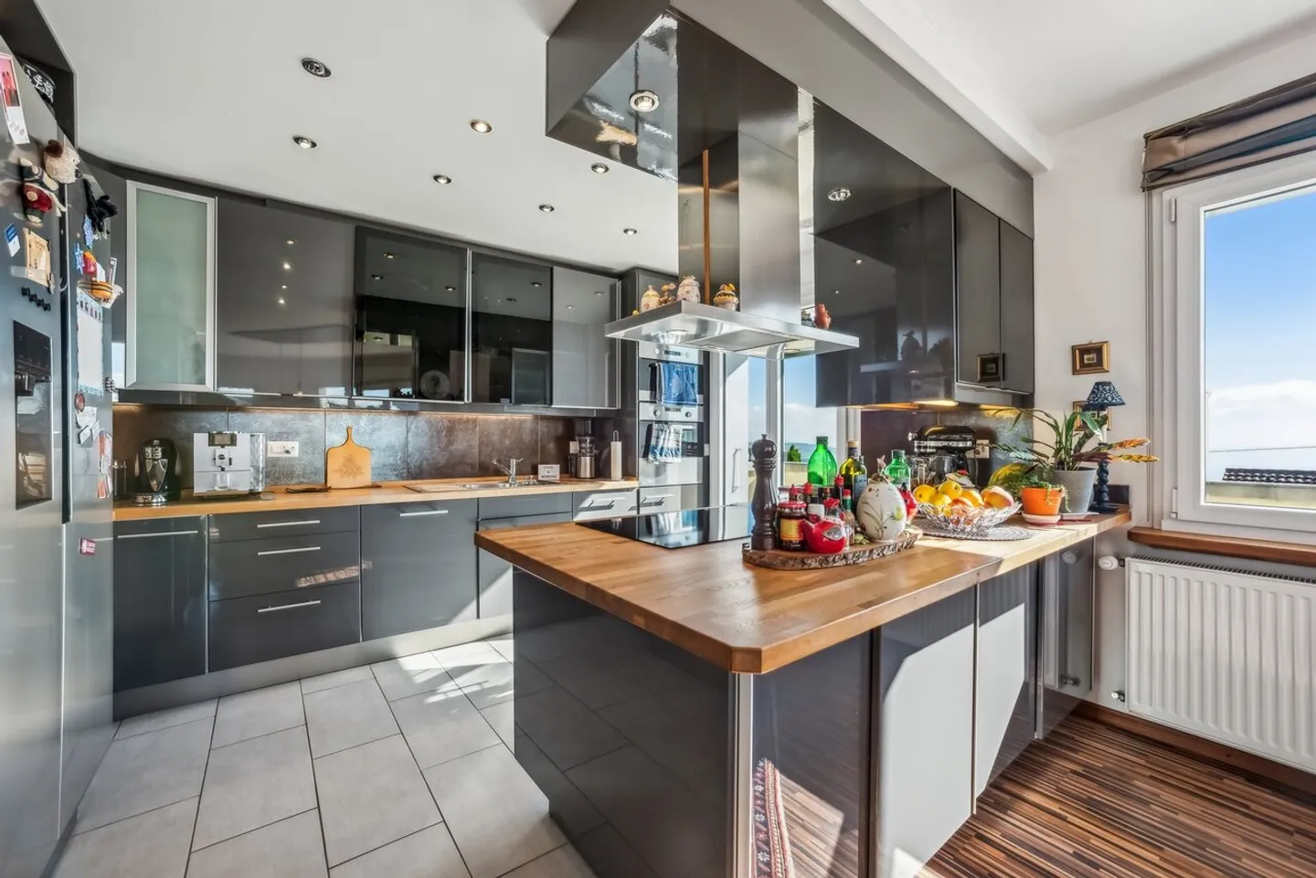 Stunning detached house, swimming pool and panoramic view - Photo 5 of 13
