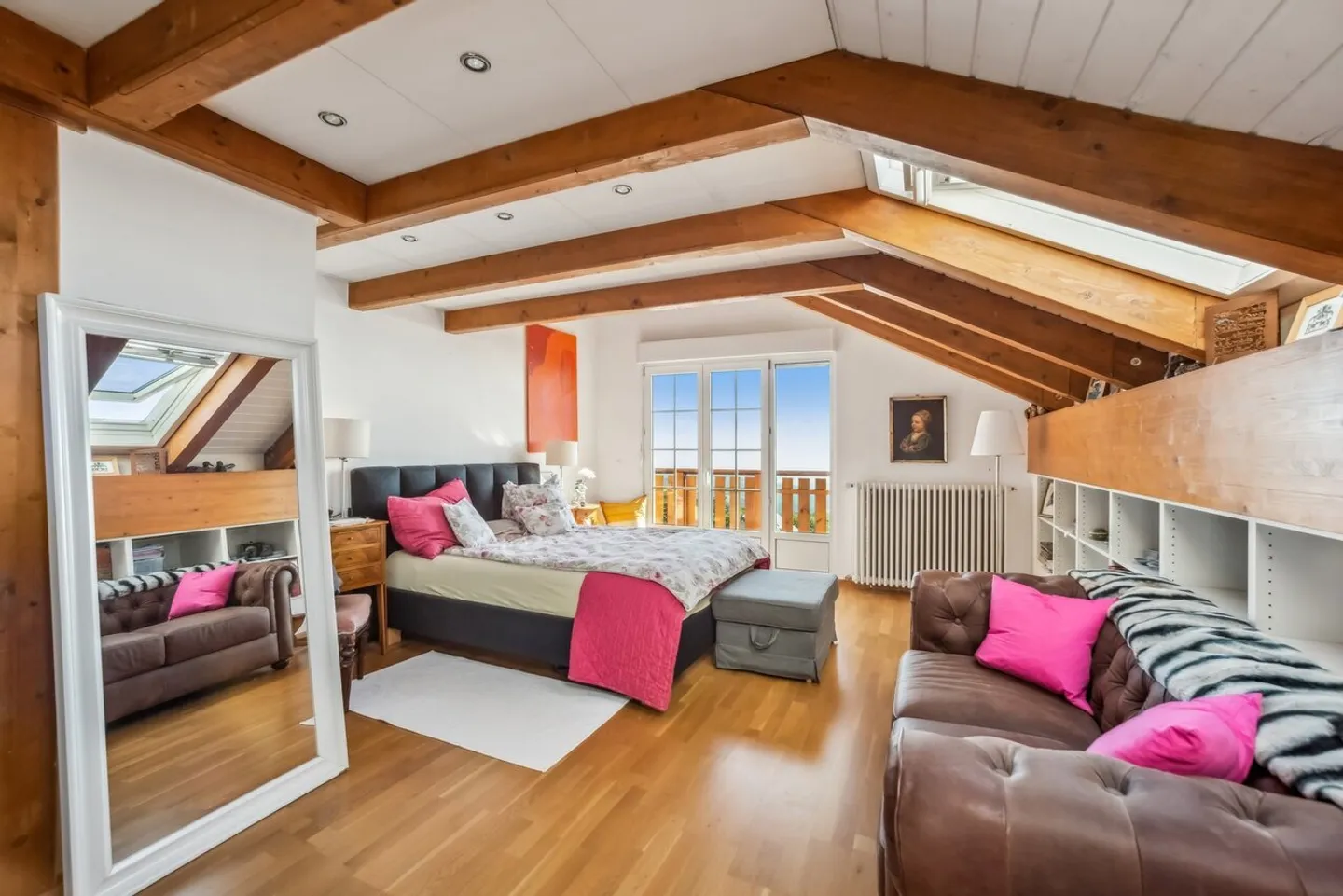 Stunning detached house, swimming pool and panoramic view - Photo 7 of 13