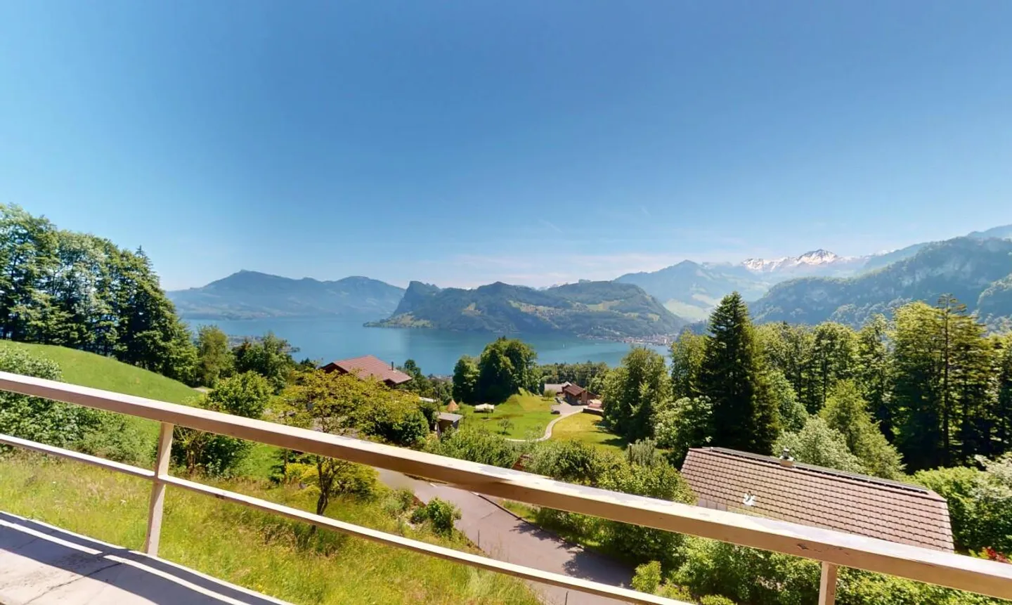 «Private Oase mit einzigartiger See- und Bergsicht» - Foto 4 von 13