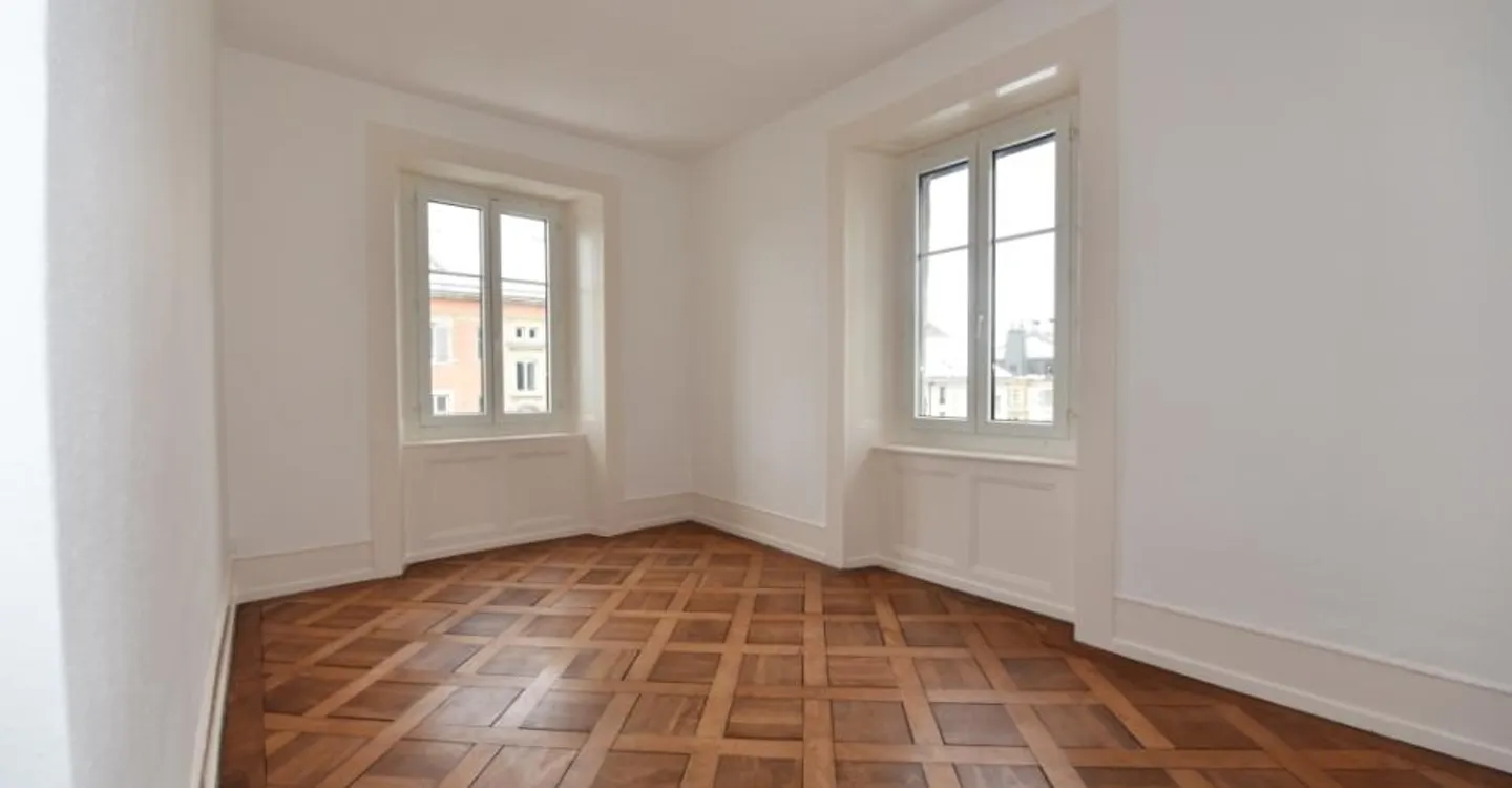 Helle 3-Zimmer-Wohnung in La Chaux-de-Fonds - Foto 2 von 5