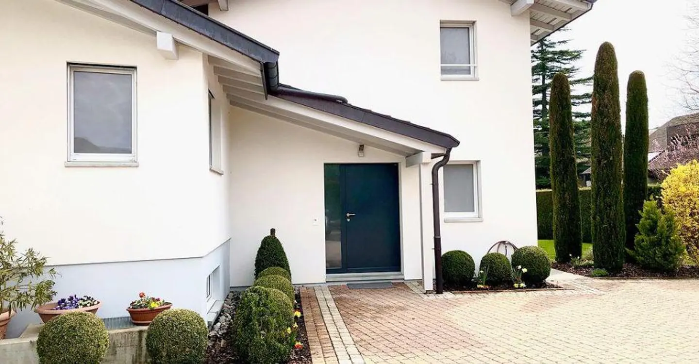 Incantevole villa indipendente di 5,5 locali - Foto 2 di 6