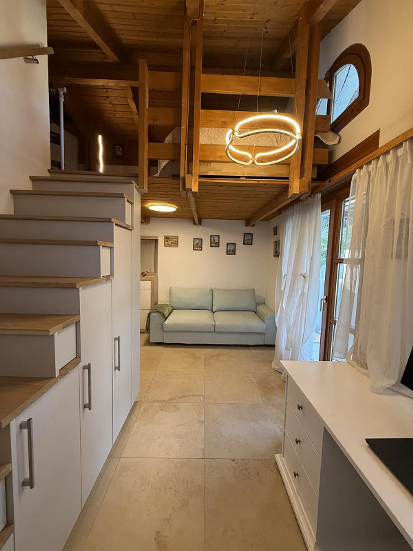 Wunderschönes Einfamilienhaus mit Pool - Foto 13 von 28