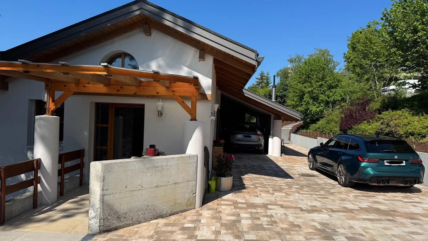 Wunderschönes Einfamilienhaus mit Pool - Foto 5 von 28