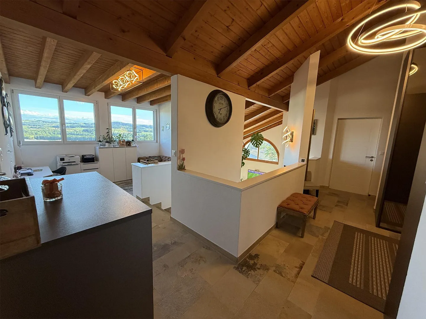 Wunderschönes Einfamilienhaus mit Pool - Foto 6 von 28