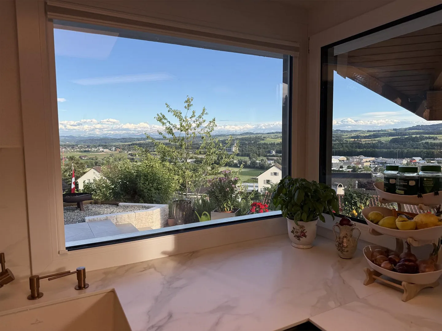 Wunderschönes Einfamilienhaus mit Pool - Foto 19 von 28