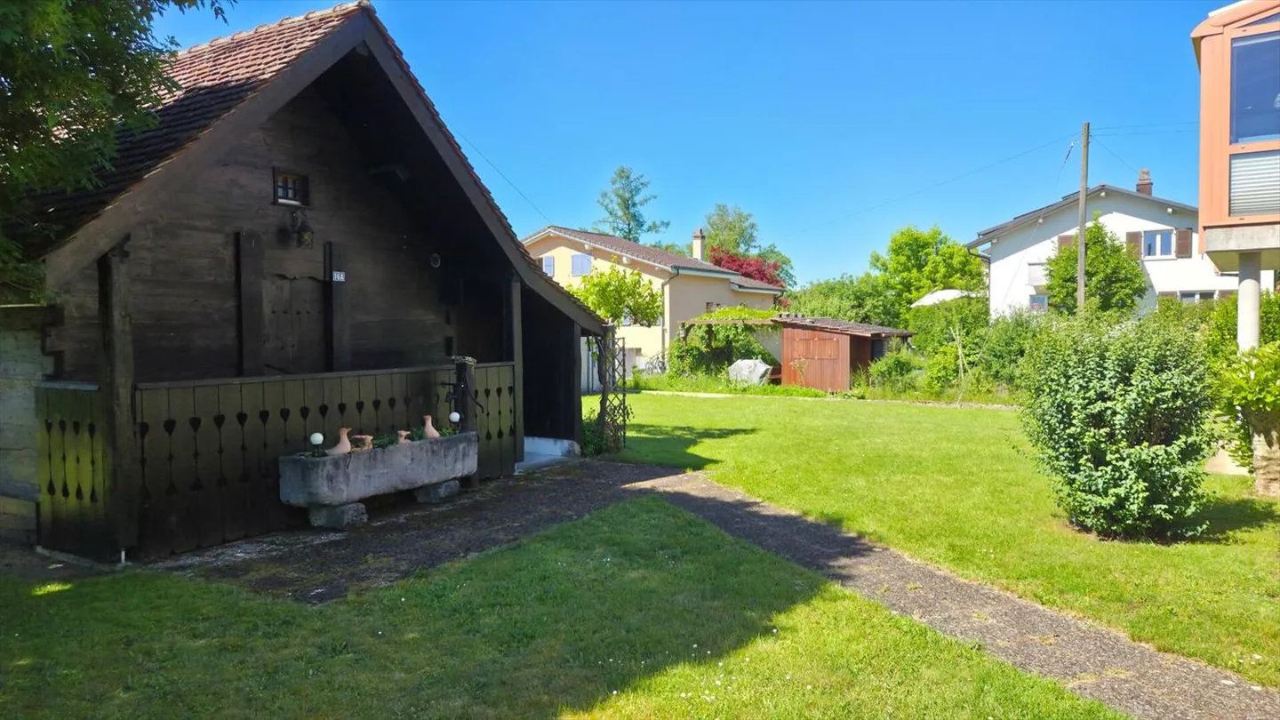 ARI-238 Family Home on a 948 m2 Property - Photo 5 of 13