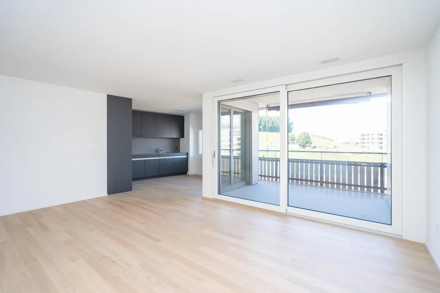 Spacious, modern ground floor apartment in the green is looking for you! - Photo 1 of 13