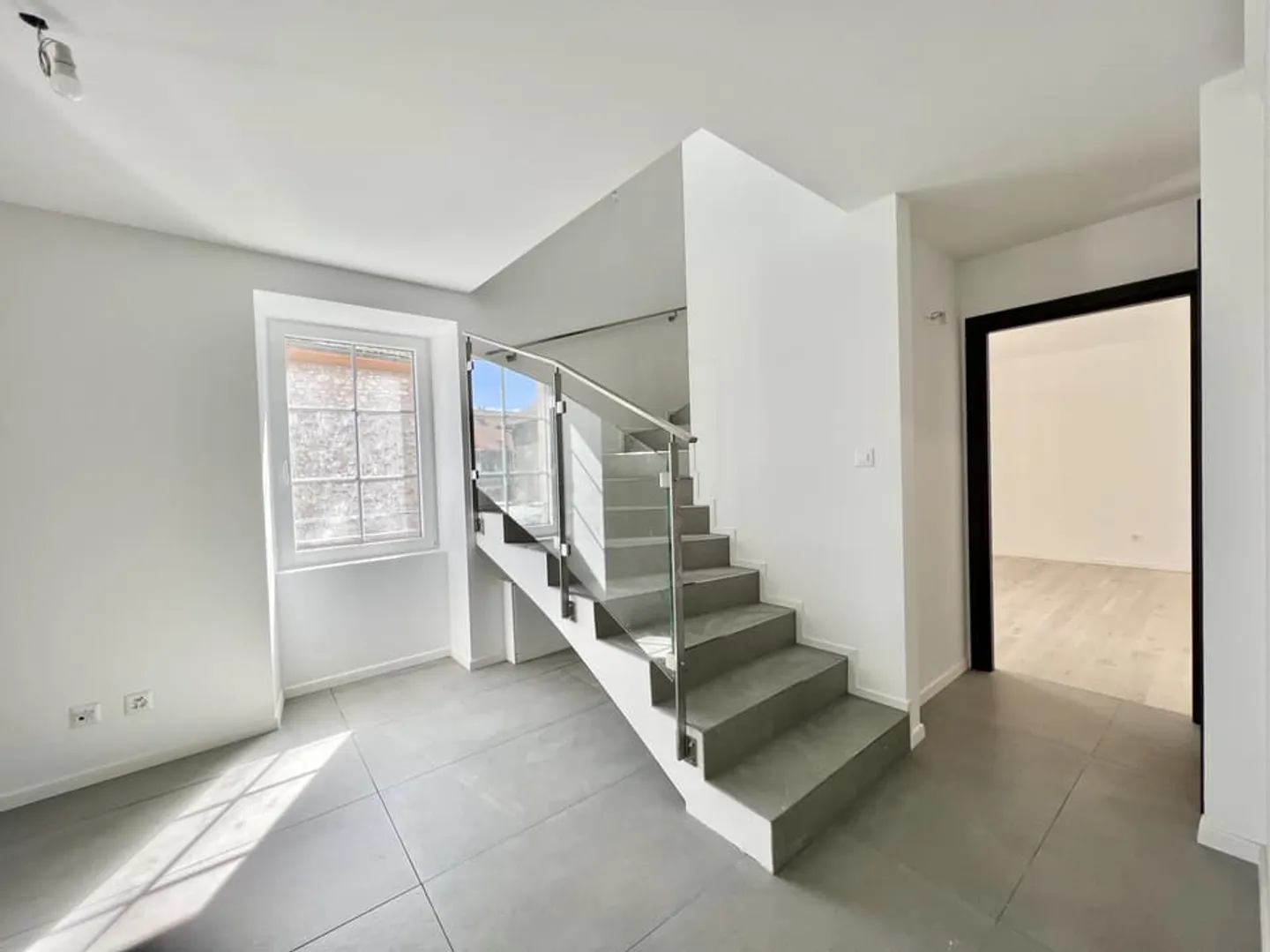 Sublime appartement de 5,5 pièces à vendre à Mex - Photo 3 sur 12