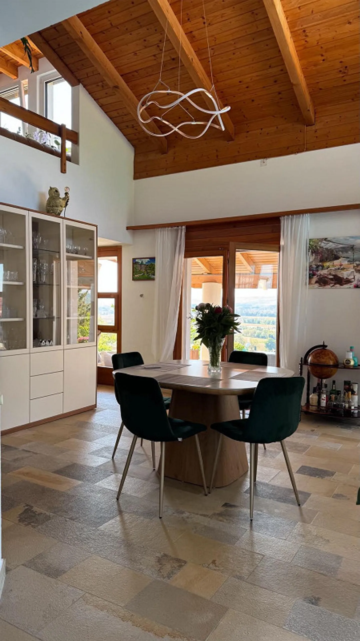 Wunderschönes Einfamilienhaus mit Pool - Foto 22 von 28