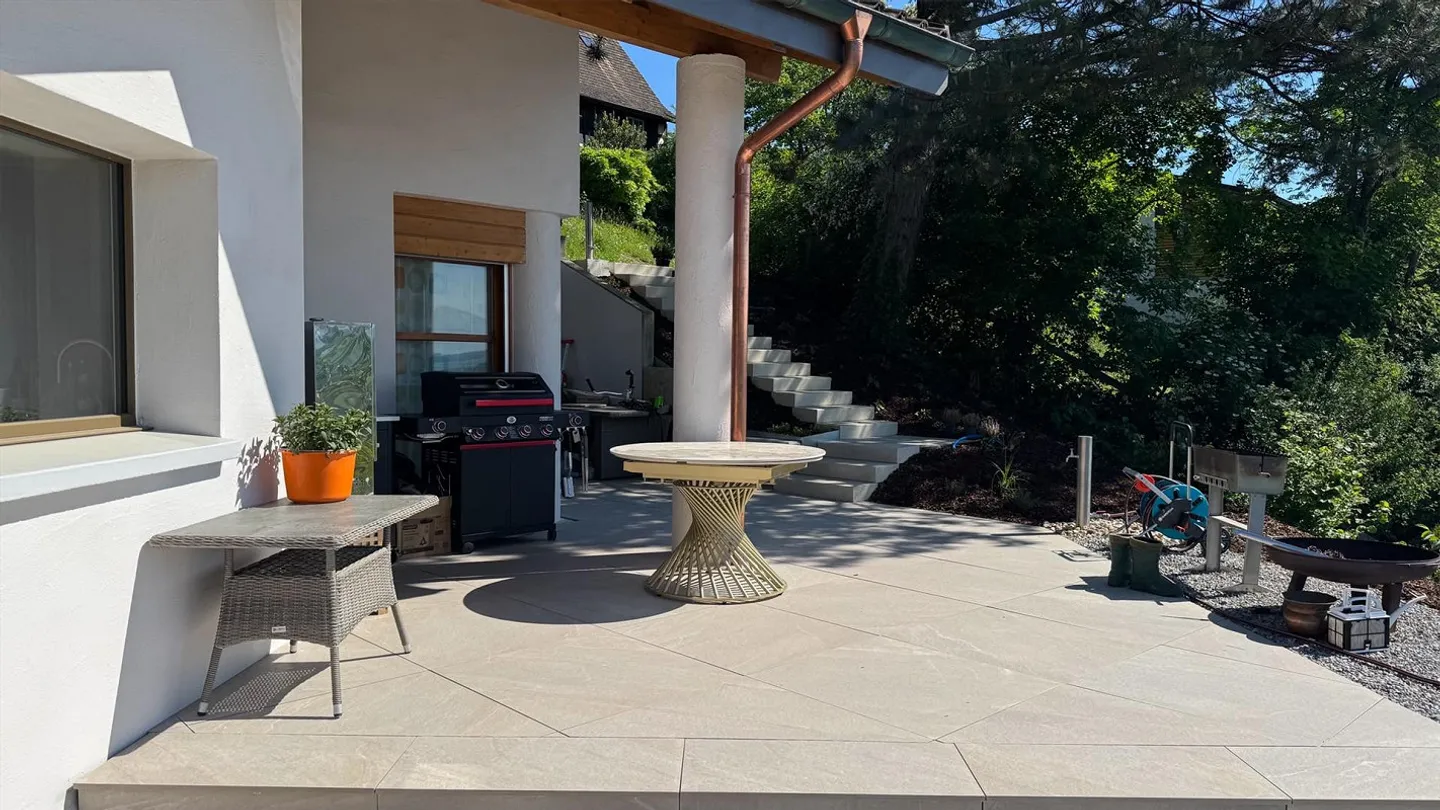 Wunderschönes Einfamilienhaus mit Pool - Foto 27 von 28