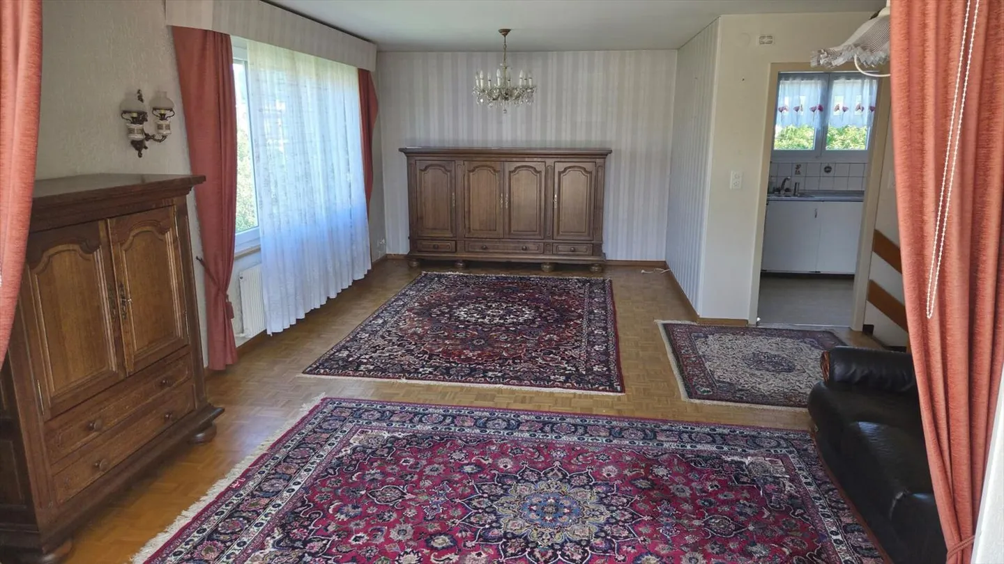 ARI-238 Family Home on a 948 m2 Property - Photo 8 of 13