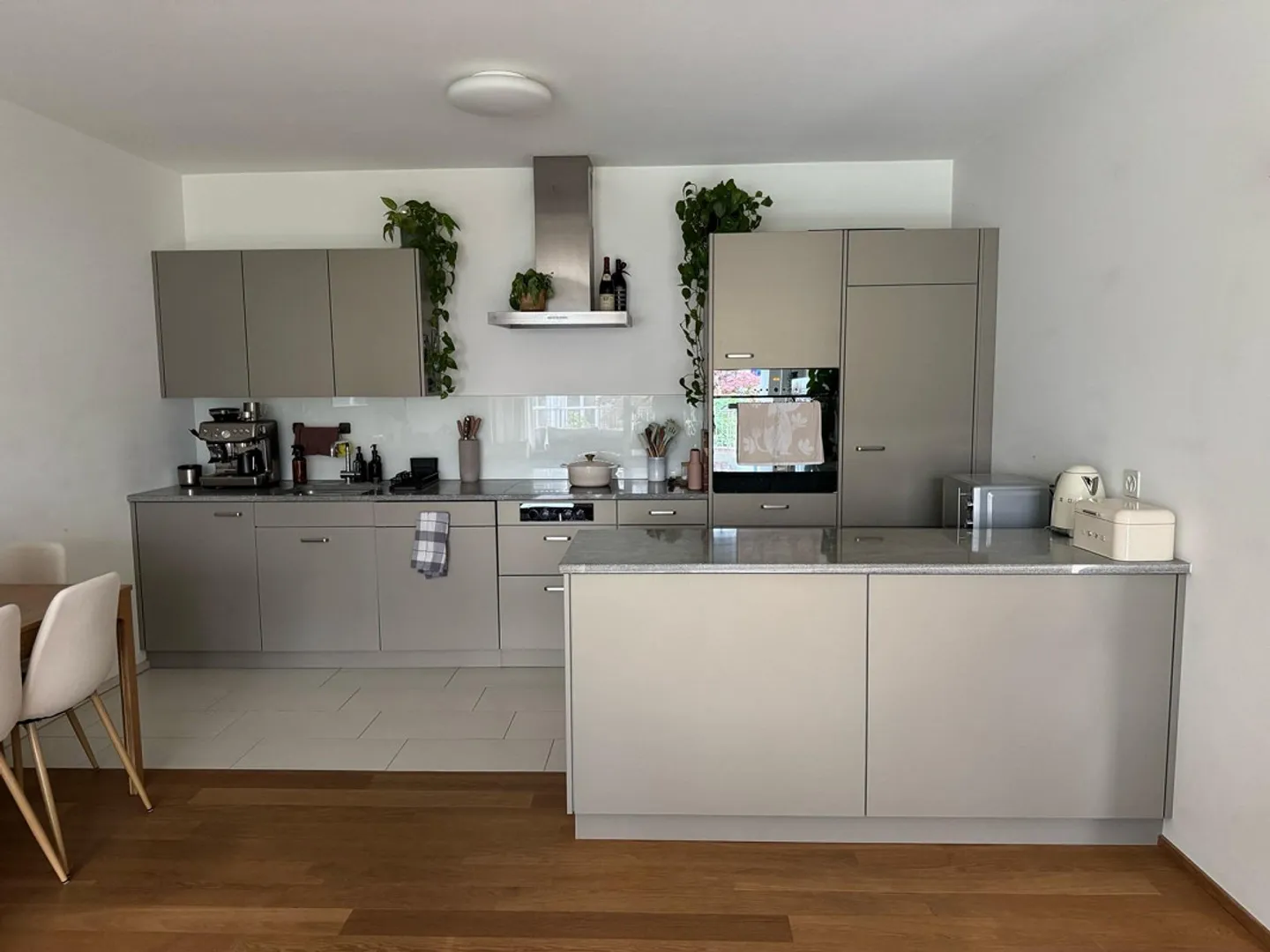 Moderne 2.5-Zimmer-Wohnung - Foto 3 von 5