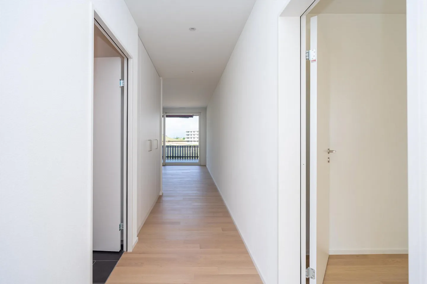 Spacious, modern ground floor apartment in the green is looking for you! - Photo 7 of 13