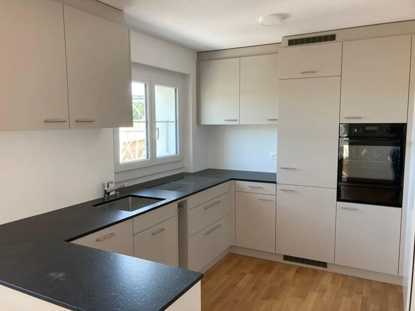 Mühleberg, Brandstrasse - Photo 3 sur 16