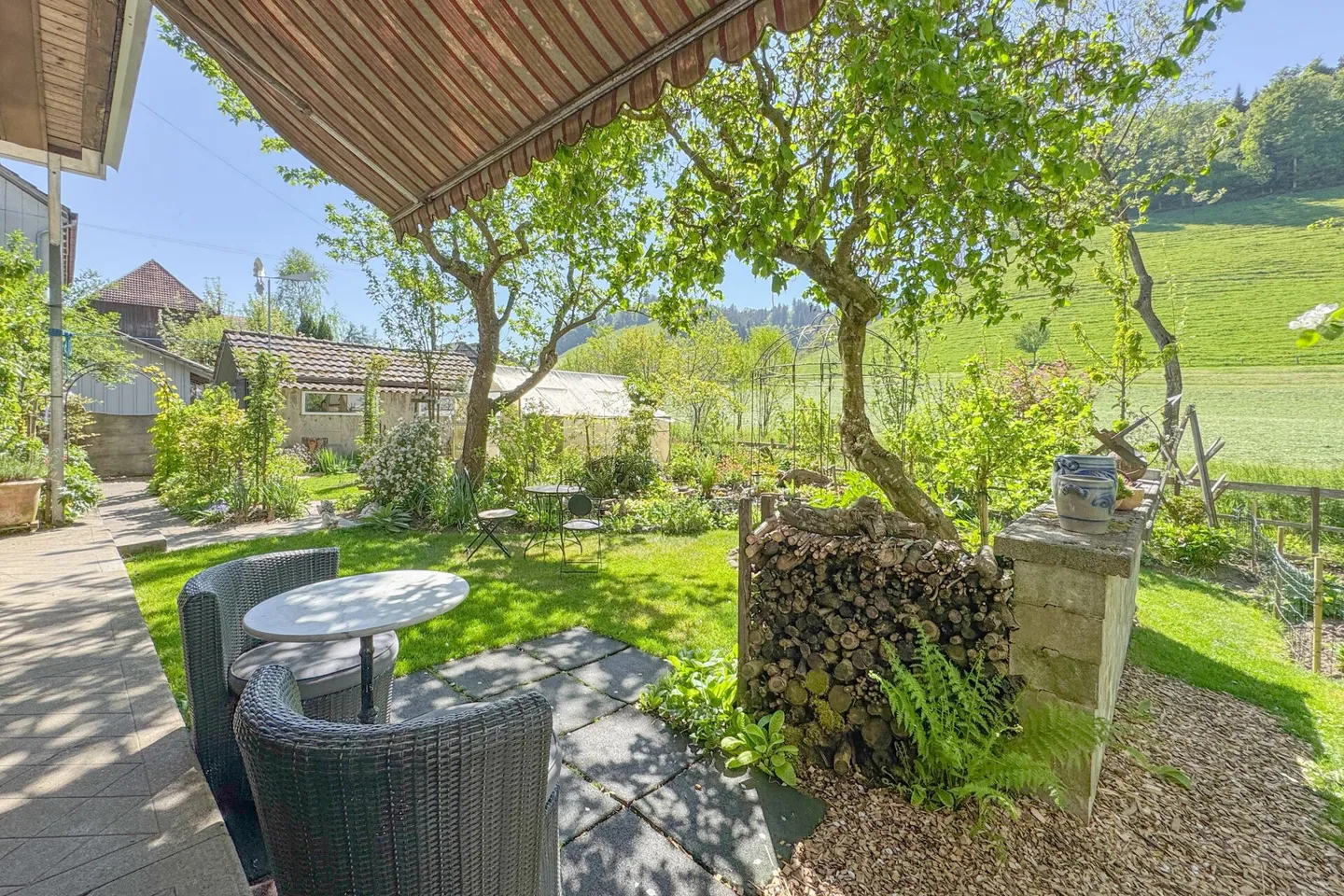 Aria di campagna, gioia di vivere, luogo preferito: casa unica dell'Emmental con felicità da giardino - Foto 3 di 16