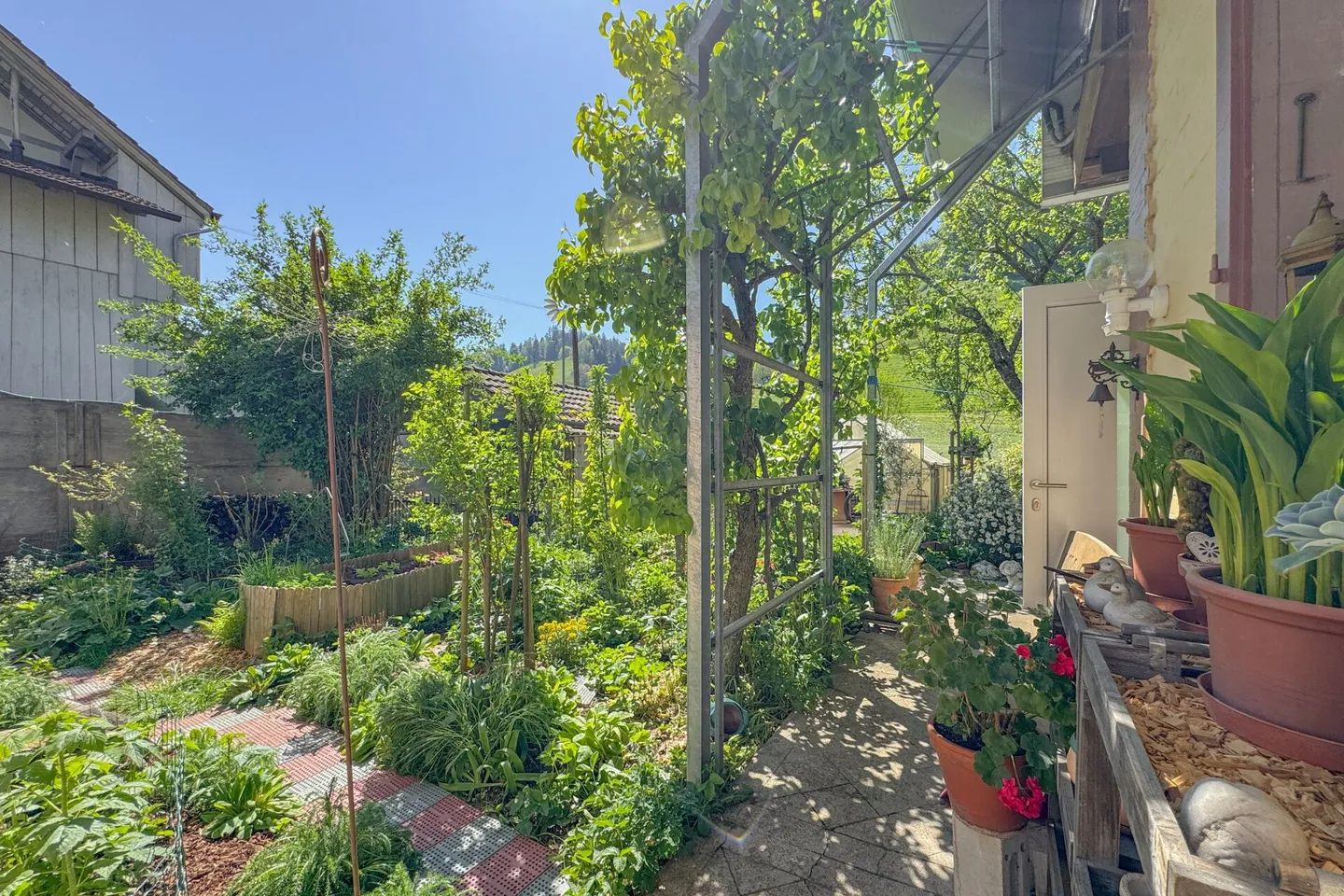 Aria di campagna, gioia di vivere, luogo preferito: casa unica dell'Emmental con felicità da giardino - Foto 16 di 16