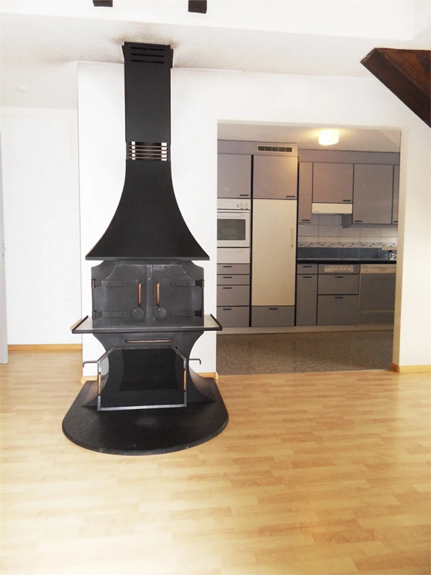 Charmante Dachwohnung - Foto 2 von 6