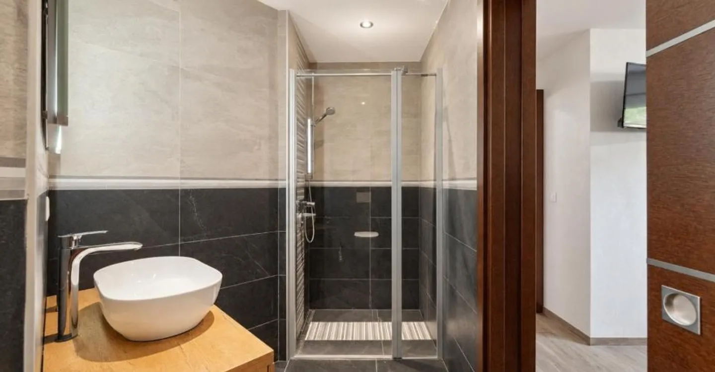 Modernes Apartment im Herzen des alten Dorfes - Foto 4 von 4