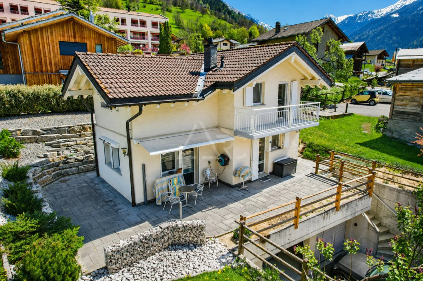 Villa singola in ottime condizioni - Tranquilla, doppio garage e seconda casa - Foto 1 di 8