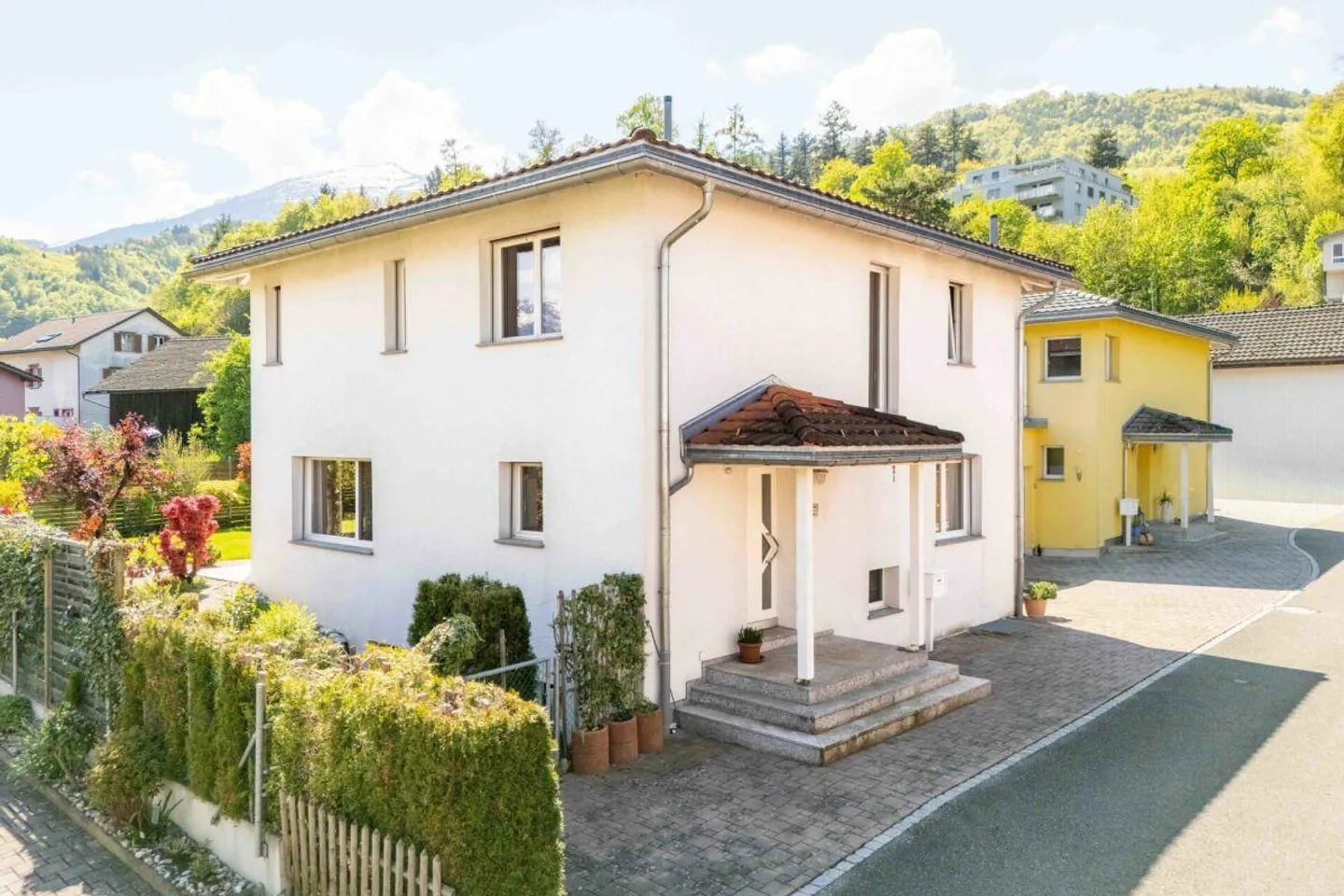 Votre nouvelle maison : Maison individuelle avec jardin idyllique dans un endroit calme - Photo 2 sur 29